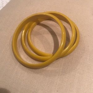 Plastic fashion bracelets
